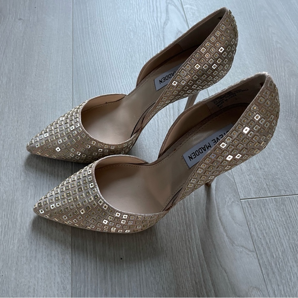 Steve Madden Metallic Sequin Varcity Heels 8.5